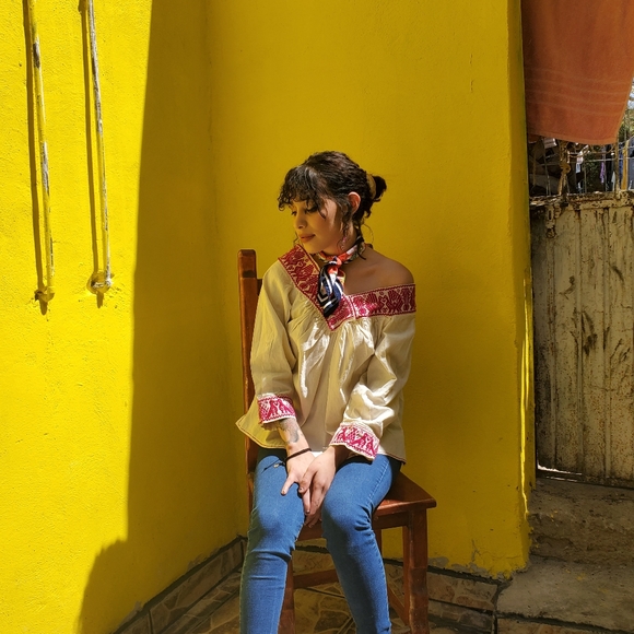 Top - Picture 2 of 3